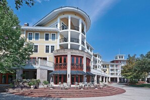 คอนโด, เตียงคิงไซส์ 1 เตียง และโซฟาเบด (Elation 5207) | บริเวณภายนอก