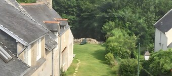 Les Gites du chaos d'Huelgoat – Renoviertes ehemaliges Backhaus aus Granit