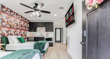 Welcome to The Pink Peony on Market Street in historic downtown Brenham.