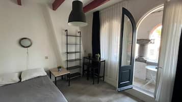 Comfort Double Room, Balcony, City View | Iron/ironing board, free WiFi