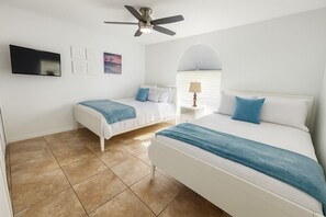 3 chambres, fer et planche à repasser, accès Internet, draps fournis