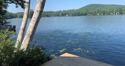 Cozy Waterfront 2-bedroom Cottage on Perkins Pond, Sunapee, NH