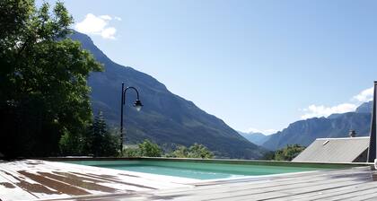 Holiday Home 'L'Eyssart' with Mountain View and Private Pool