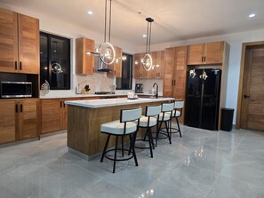 Fridge, microwave, oven, coffee/tea maker