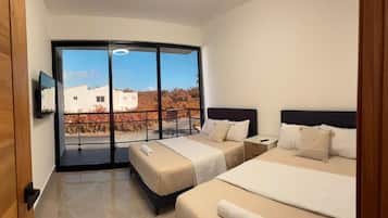 3 habitaciones, tabla de planchar con plancha, internet y ropa de cama