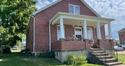 Charming 2-bedroom house in fabulous downtown Hermann