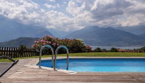 Piscina all'aperto
