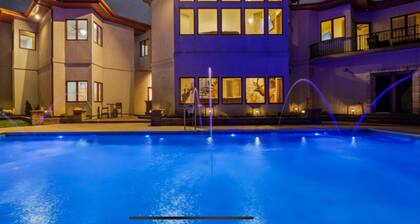 Spacious secluded 5bedroom 8bath estate in charming Prescott with pool