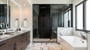 Haartrockner, Handtücher