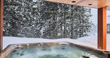 Cedar Nook: Cozy, Modern Retreat Minutes from Red Mountain Resort