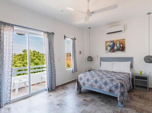 1 camera, ferro/asse da stiro, lenzuola