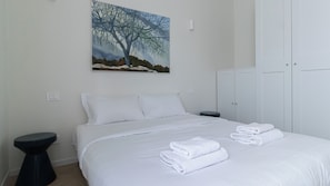 1 chambre, fer et planche à repasser, Wi-Fi gratuit, draps fournis