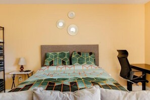 1 bedroom, iron/ironing board, WiFi, bed sheets