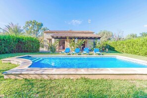 Pool - Villa Totxa - Two Bedroom Villa, Sleeps 4 (Pollença)