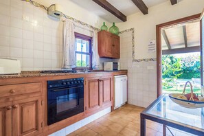 Fridge, microwave, oven, dishwasher - Villa Totxa - Two Bedroom Villa, Sleeps 4 (Pollença)