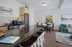 Interior - Unwind at Coral - Entire Apartment - Bloubergstrand Beachfront (Cape Town)