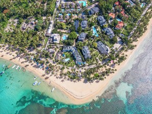 Beach nearby, sun-loungers