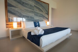 4 bedrooms, in-room safe, desk, travel crib