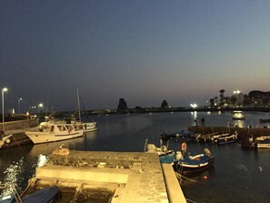 Marina - SAVOIA 173 APARTMENT in the center with reserved parking, a few kilometers from the sea. (Acireale)