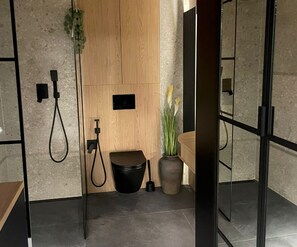 Apartment | Bathroom - A Comfortable Apartment in the Heart of the City (Łódź)