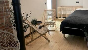 Apartment | 1 bedroom, bed sheets