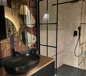 Bathroom - A Comfortable Apartment in the Heart of the City (Łódź)