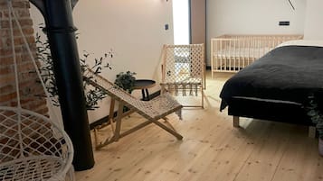 Apartment | 1 bedroom, bed sheets