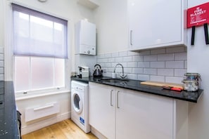 Appartement | Cuisine privée | Four, plaque de cuisson