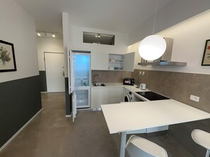 Private kitchen - Looking for relaxation, comfort and a strategic location? Luca's Home is the ideal choice! (Trani)