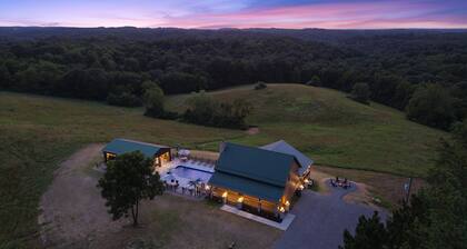 The View at Grizzly Mountain | Hocking Hills, Pool