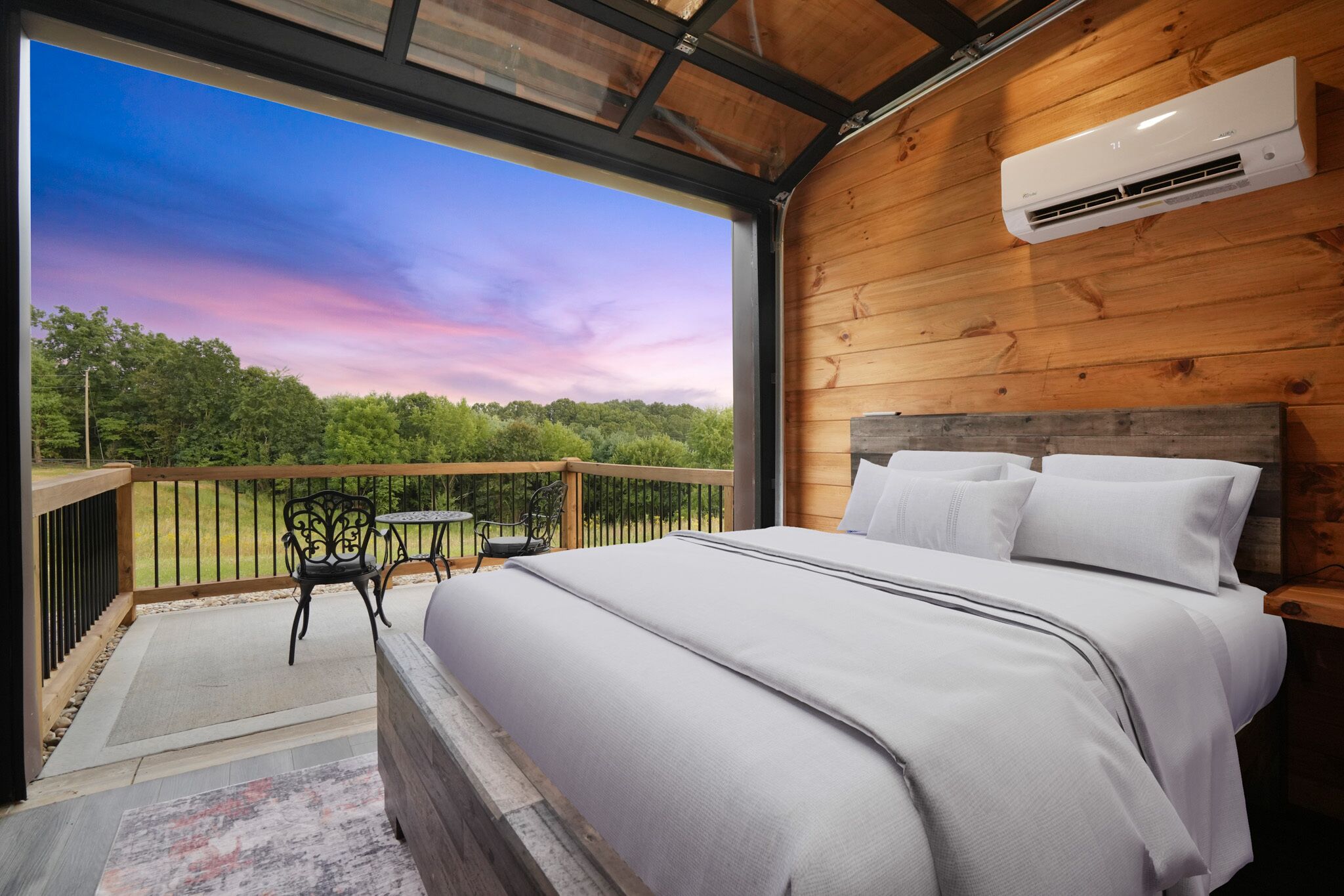 5 bedrooms, free WiFi, bed sheets