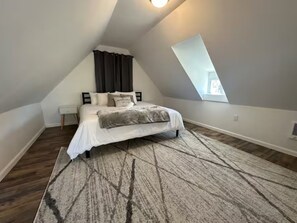 2 bedrooms, iron/ironing board, WiFi, bed sheets - GREAT VALUE! 2 Bedroom Apt with 4 Beds! SW4 (Johnstown)