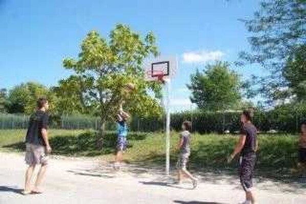 Sportplatz