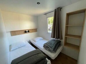 3 bedrooms
