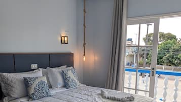 Deluxe Suite, 2 Bedrooms, Balcony, Sea View | Free WiFi