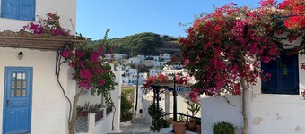 Alluring Ios Villa | Villa Almyra | 1 Bedroom | Breathtaking Sea Views |.