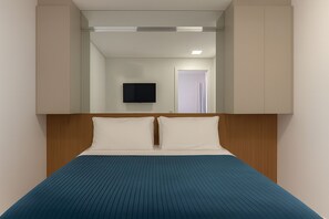 1 chambre, fer et planche à repasser, accès à Internet, literie fournie