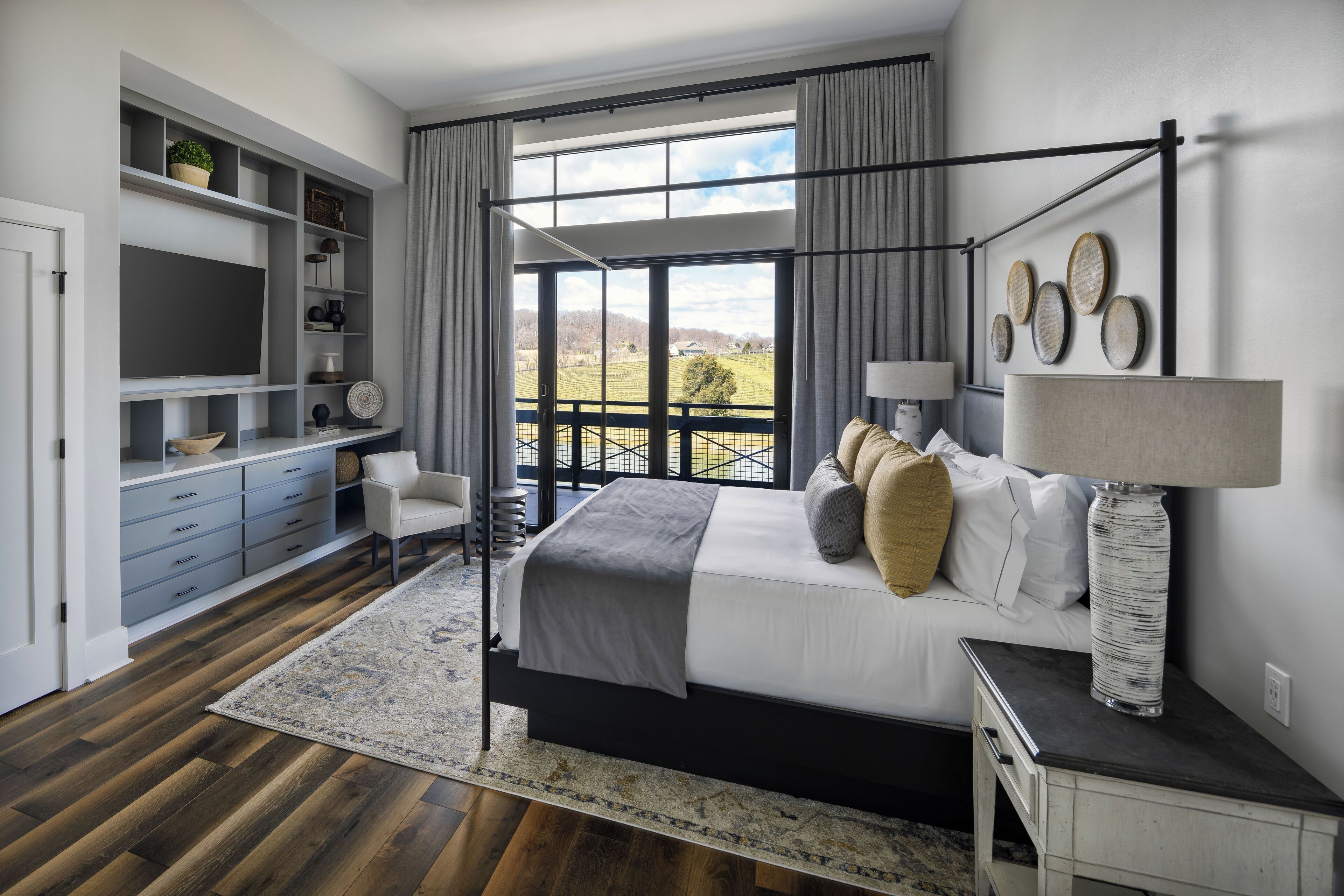 Luxury Room | In-room safe, blackout curtains, iron/ironing board, free WiFi