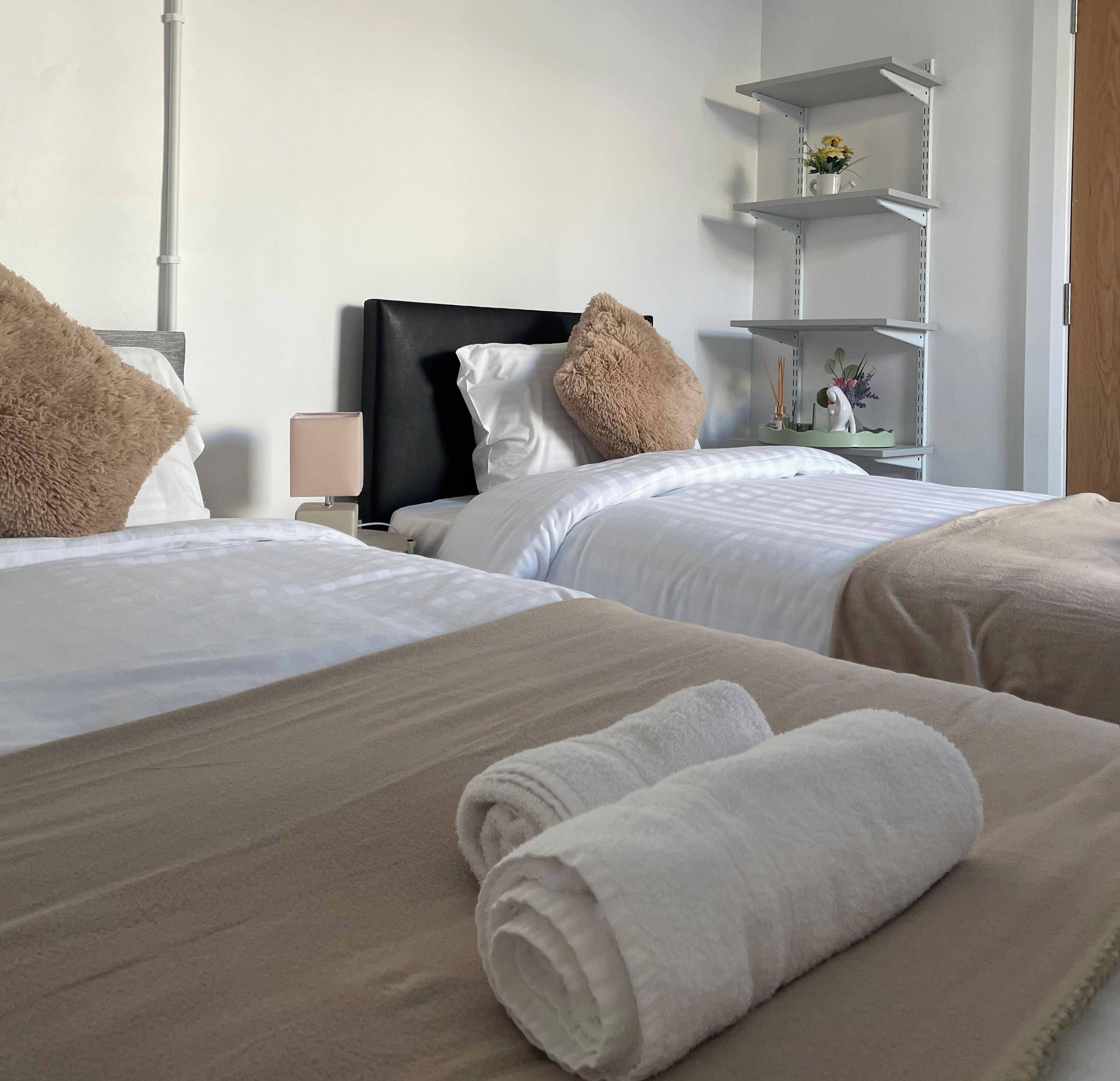 10 bedrooms, free WiFi, bed sheets