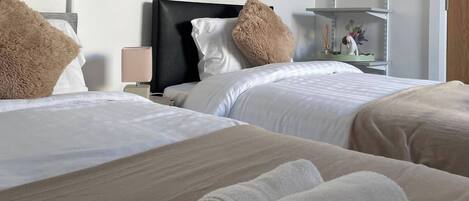 10 bedrooms, free WiFi, bed sheets