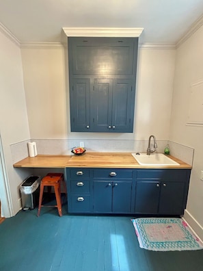 Microwave, oven, stovetop