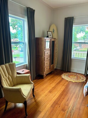 Interior - Historic Cottage (Vicksburg)