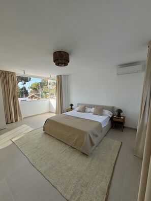 5 chambres, fer et planche à repasser, accès Internet, draps fournis