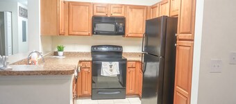 2-bedroom apartment in beautiful Huntsville with AC