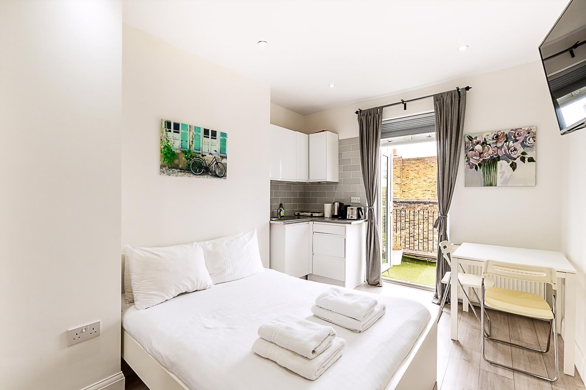 Studio (North End Hideaway) | 1 bedroom, free WiFi