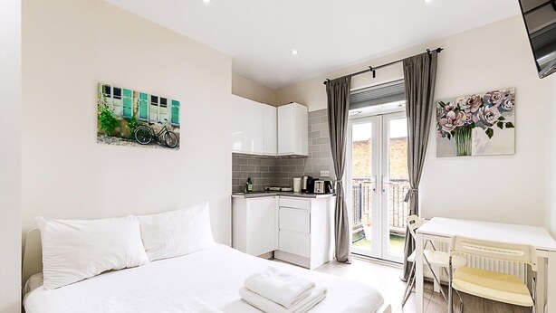 Studio (North End Hideaway) | 1 bedroom, WiFi (free) - North End Hideaway (London)