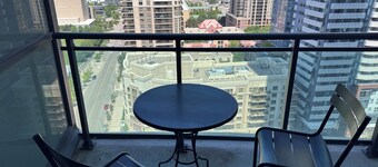 Modern 1-bedroom condo near Square One Mall  Mississauga.