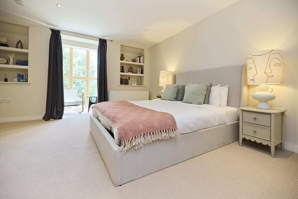 Apartment, Balcony | Free WiFi - Putney Terrace Apartment (London)