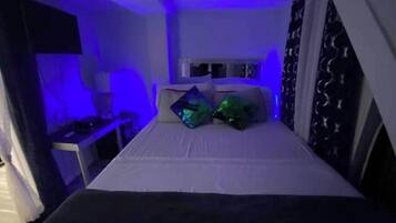 2 bedrooms, Internet, bed sheets