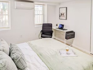 2 chambres, fer et planche à repasser, Wi-Fi, draps fournis